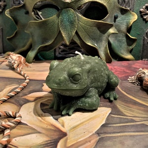 Free USA Shipping Green Frog Toad Beeswax Candle Beeswax