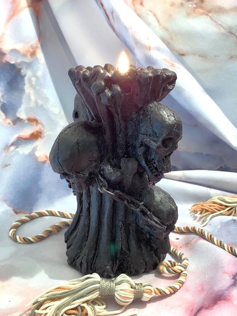 Free USA Shipping Skull Chains Screams Goth Candle image 2