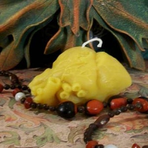 Free USA Shipping Medium Heart Beeswax Candle image 3