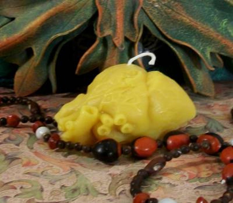 Free USA Shipping Medium Heart Beeswax Candle image 3