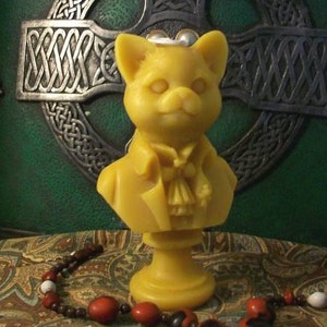 Free USA Shipping Victorian Cat Bust Beeswax Candle Kitty Cat