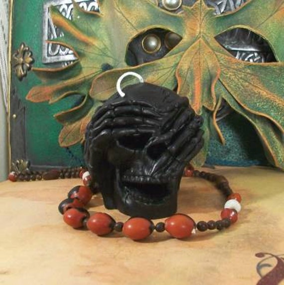 Hear no evil See no evil 2"x 2" 3 pcs Beeswax Skull Candles Speak no evil Hear no evil See no evil 2"x 2" 3 pcs Beeswax Skull Candles Speak no evil