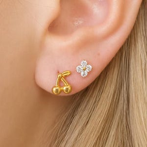 ASTM F136 Titanium Flower Cherry Stud Earrings, 18K Gold Plated, Sensitive Ears