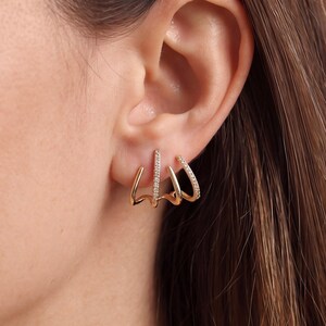 Pendientes de aro delicados con pavé múltiple, pendientes de aro dorados, pendientes de aro apilados, pendientes elegantes, regalo de aniversario, regalo de cumpleaños