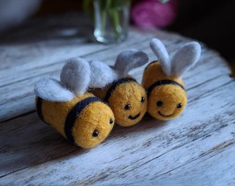 Handmade Needle felted cute bee decoration/gift