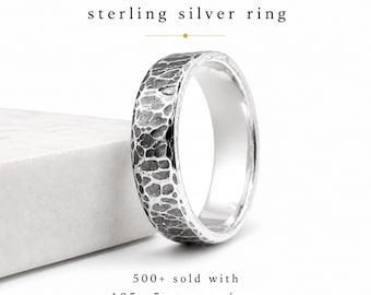 Alianza de boda de plata de ley martillada – Anillo rústico para hombre de 5 mm, ajuste cómodo, alianza de plata hecha a mano, acabado oxidado o brillante.