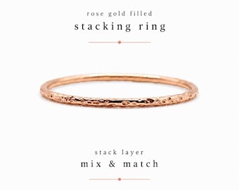 Anillo apilable martillado chapado en oro rosa, 1 mm de grosor, anillo delicado, minimalista, apilable, joyería para combinar