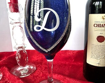 Personalized glitter wine glass