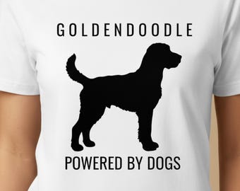 Goldendoodle shirt | Powered by Dogs T-shirt | Werkt op Goldendoodle-energie | Cadeau voor Goldendoodle-eigenaren | T-shirt voor hondenliefhebbers