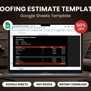 Pode incluir: Um laptop exibe um modelo de estimativa de telhado no Google Sheets. A tela mostra uma análise detalhada dos custos, incluindo materiais e mão de obra. A imagem inclui um martelo, uma fita métrica e uma escada. O texto diz "ROOFING ESTIMATE TEMPLATE".