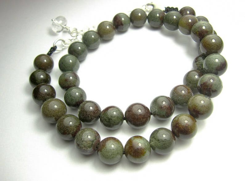 beadwork necklace Phantom quartz raw crystal necklace evening necklace, minimalistic jewelry garden quartz lodolite quartz