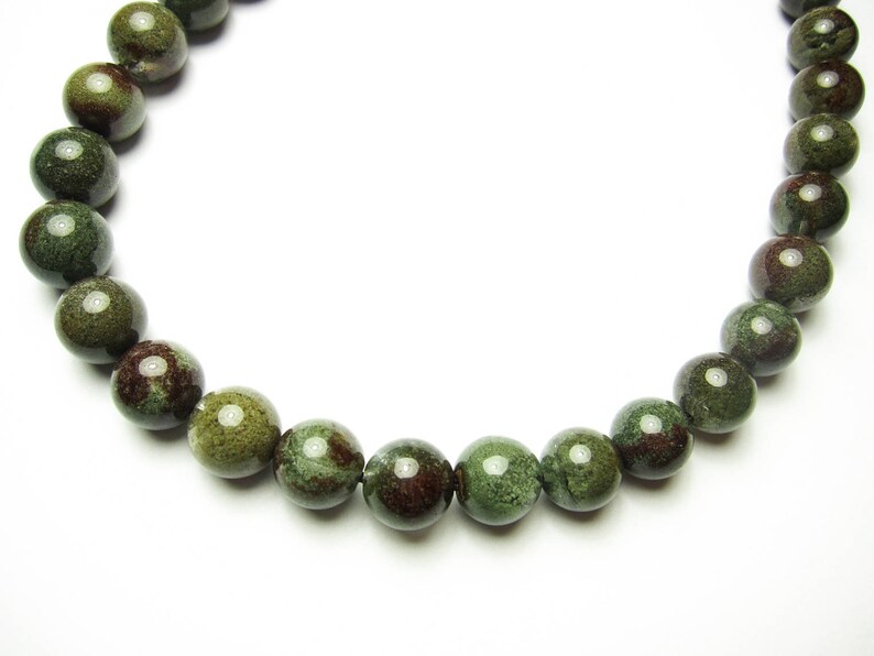 beadwork necklace Phantom quartz raw crystal necklace evening necklace, minimalistic jewelry garden quartz lodolite quartz