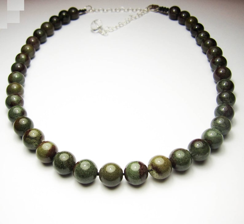 beadwork necklace Phantom quartz raw crystal necklace evening necklace, minimalistic jewelry garden quartz lodolite quartz