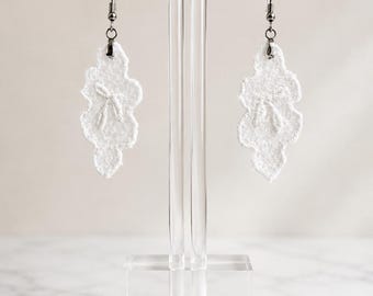 Vintage Small Lace Leaf Lightweight Boho Earrings