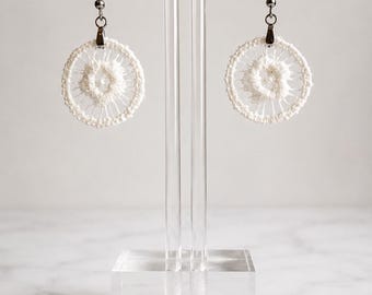 Vintage Small Lace Pinwheel Circle Lightweight Boho Statement Earrings