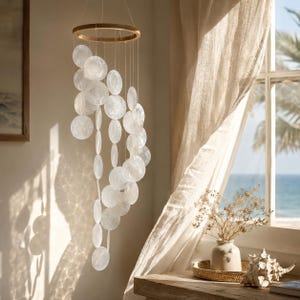 Ręcznie robiony dzwonek wietrzny Capiz Shell, wiszący element boho w stylu nadmorskim do pokoju dziecięcego, relaksujący dźwięk, dekoracja makramowa, prezent dla mamy, domek na plaży