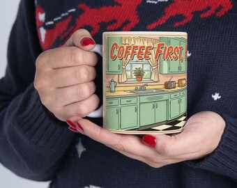 ウィットに富んだコーヒー、まずは家事、それから！ 11オンス セラミックマグカップ | 1950年代レトロ主婦 | 生意気なミッドセンチュリーモダン ミントキッチュ