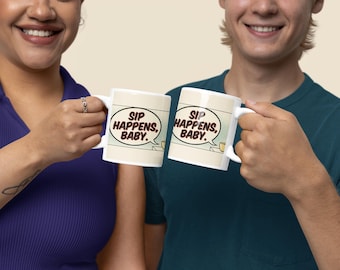 ウィットに富んだ「Sip Happens Baby」11オンスセラミックコーヒーマグ | レトロポップアートコミックスタイル | 皮肉たっぷりのMCMコーヒーギフト