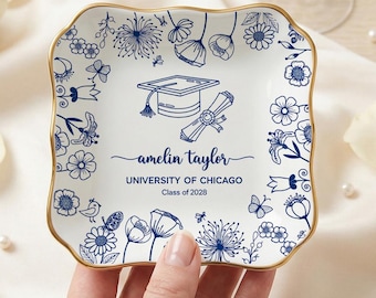 Plato personalizado para joyas de graduación, plato personalizado para anillos con nombre, regalo de graduación universitaria, recuerdo de la promoción de 2028, regalo de graduación para ella.