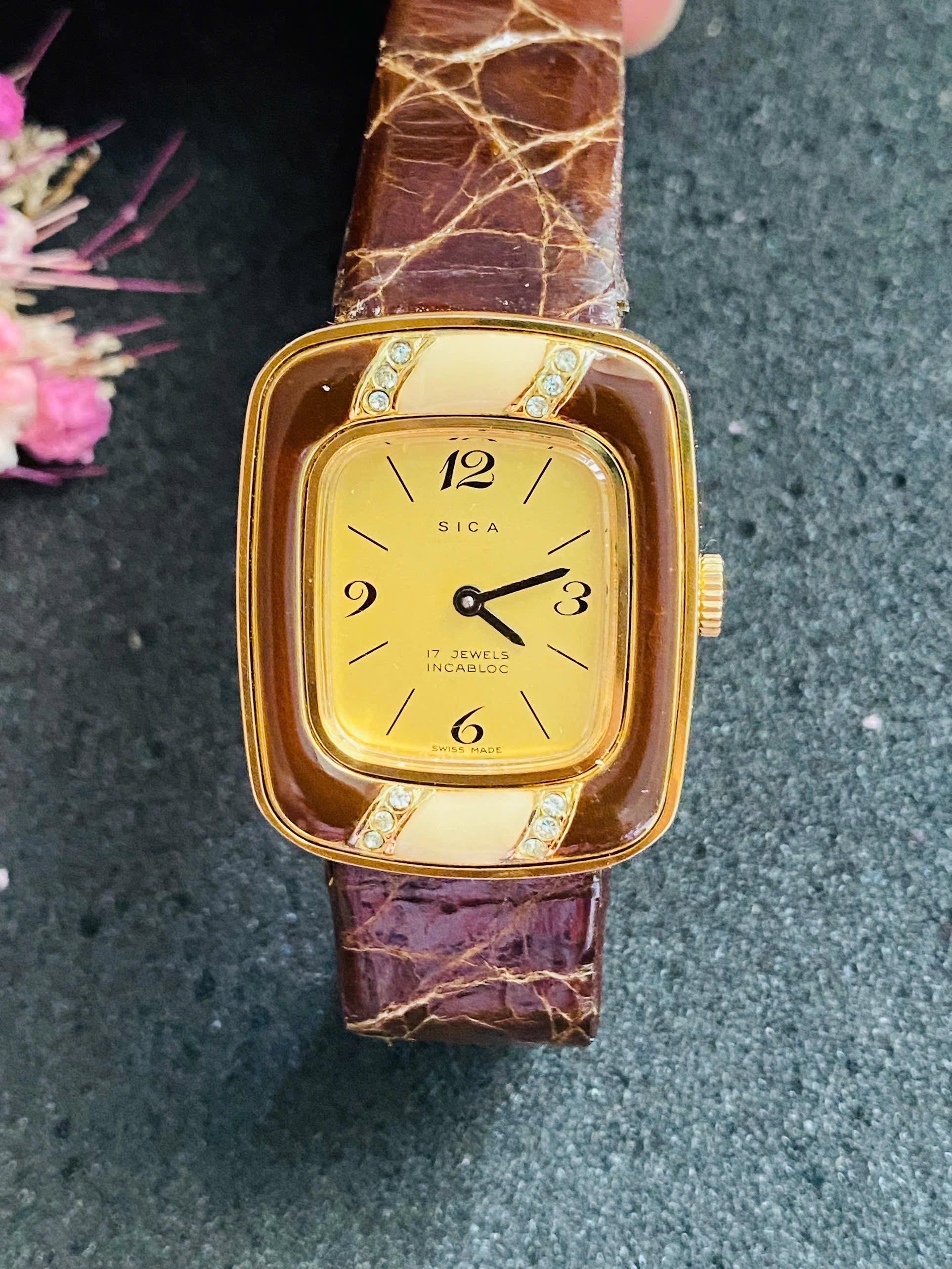 RARE Vintage SICA Swiss Watch - 17 Jewels Manual Winding - Art