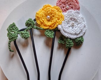 pince à cheveux fleurs en crochet- accessoire bohème fait main- mariage été coiffure invitée