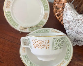 Vintage Porcelain Homer Laughlin Green & Gold Scroll 13-Piece Set