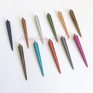 Contas de Spike. Spikes. Suprimentos de alta qualidade para artesanato DIY. Use em camisetas. Sapatos. Jaquetas. Localizado nos EUA. Avaliações de compradores 5 estrelas.