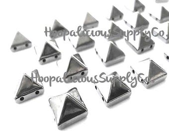 100pc 10mm Sew On Pyramid Studs. High End Supplies for DIY Crafts. T-shirts. Shoes. Jackets. Costumes. Based in the USA.5 Star Buyer Reviews