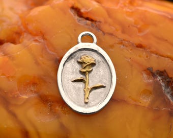 Colgante de rosa de plata de ley 925 – Collar rústico bohemio con detalles dorados
