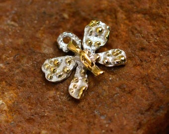 Colgante de mariposa de plata de ley 925 - Collar estilo bohemio con detalles dorados - Tamaño pequeño, regalo para hermana, esposa o madre.