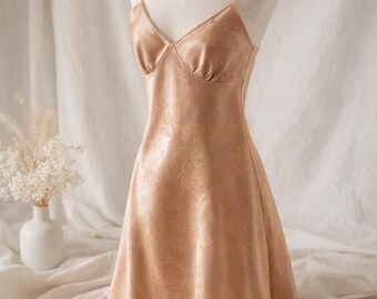 Jacquard Satin Nightdress, Soft Sleepwear Dress, Lightweight Slip Nightgown, Spaghetti Strap Lounge Wear, Comfortable Everyday Nightwear