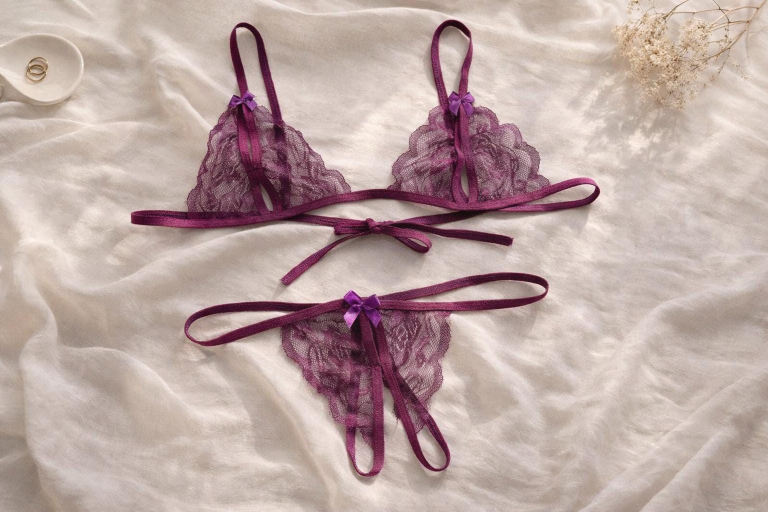 lingerie sexy babes La Jolie Madame main image 1