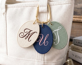 Llavero con monograma bordado, etiqueta para bolso con inicial personalizada, adorno para bolso personalizado