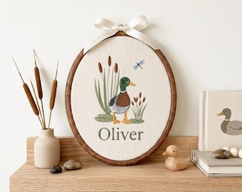 Aro decorativo personalizado con nombre de pato ánade real para habitación infantil, letrero de anuncio de nacimiento con temática de bosque