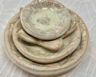 Set of Small Snowy Dishes