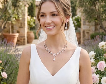 Crystal Teardrop Bridal Necklace Earrings Set – Elegant Wedding Jewelry for Bride