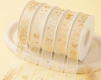 Nastro in chiffon con stelle e cuori in lamina d'oro da 2,5 cm, ideale per confezioni regalo romantiche e decorazioni floreali per bouquet.