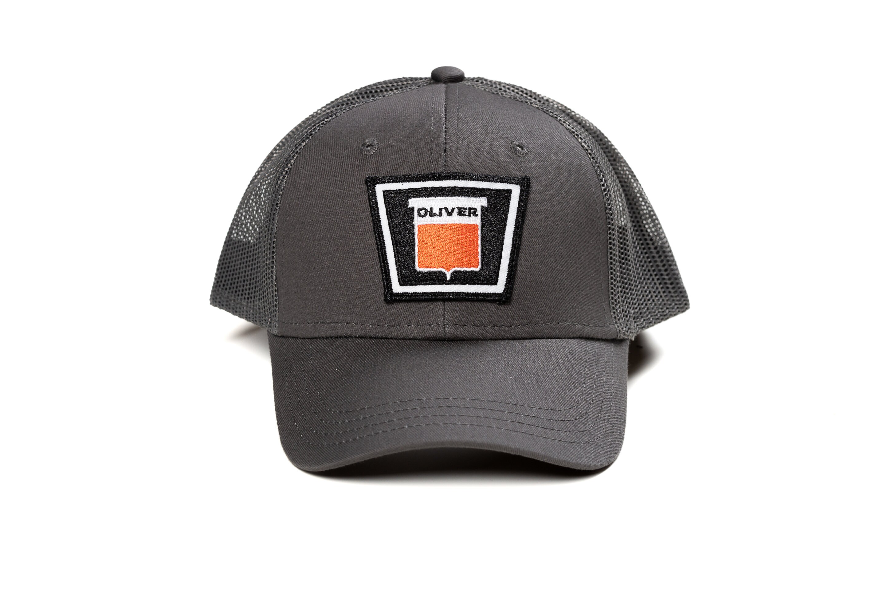 Cappello vintage con logo Oliver, stemma in pelle, maglia marrone - Italia Cappello vintage con logo Oliver, stemma in pelle, maglia marrone - Italia