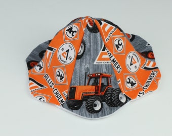 Sombrero Allis Chalmers para bebés (talla 0-6 M), con tractores y logotipos de Allis Chalmers.