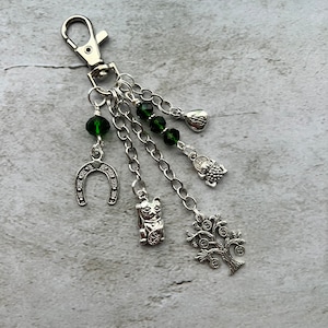 Good lucky charms bag clip, lucky charm gift for gamblers -green beads