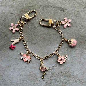 Handbag accessory chain with charms