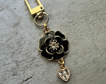 Keychain for woman,bag charm flower key chain, pendant for purse, earphone case decoration