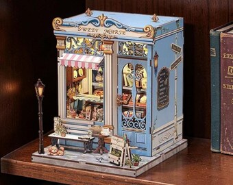Sweetheart Mary DIY Miniaturhaus Kit - CuteBee Cabin Puppenhaus, handmontiertes 3D-Modell, kreatives Geschenkdekor