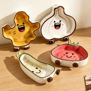 Hand-Painted Ceramic Dipping Sauce Dish, Mini Condiment Bowl, Hot Pot Sushi Tray