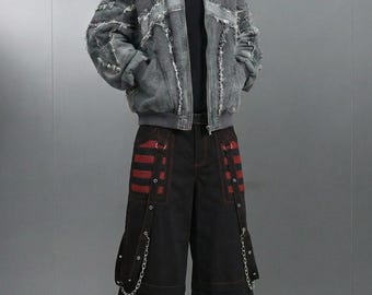 Pantaloni cargo a gamba larga stile goth punk grunge con catene e cuciture a contrasto rosse F18
