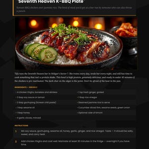 Puede incluir: Imagen de un plato de barbacoa coreana con pollo a la parrilla y arroz jazm&iacute;n, adornado con pepino y cebolleta. El texto dice "Seventh Heaven K-BBQ Plate".