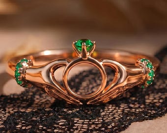 Anillo Claddagh chapado en oro, anillo de promesa con esmeralda sintética, alianza celta de amistad, anillo de plata 925 con forma de manos, regalo único de joyería con piedra verde