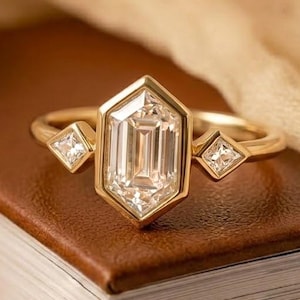 Vintage Hexagon & Drachen Form Verlobungsring, 14k Gelbgold Lünette Set Ring für Frauen, Minimalist stapelbar Ring, Moissanite Versprechen Ring