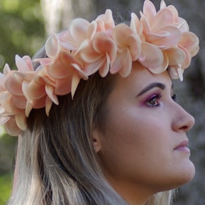 Tropical Plumeria Lei Po‘o, halo, Head Lei, Haku , wedding headpiece, bridal hair flower, crown, bridal headband, head garland