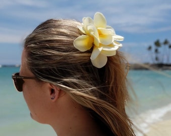 5 flower Tropical Hair Comb Pink or White Plumeria Real Touch Wedding